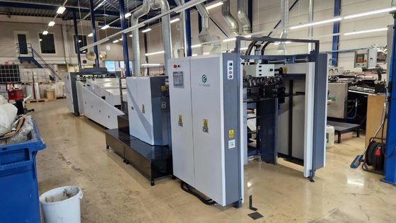 آلة طلاء الورنيش بالأشعة فوق البنفسجية الموضعية والشاملة بسرعة عالية 1050 مم