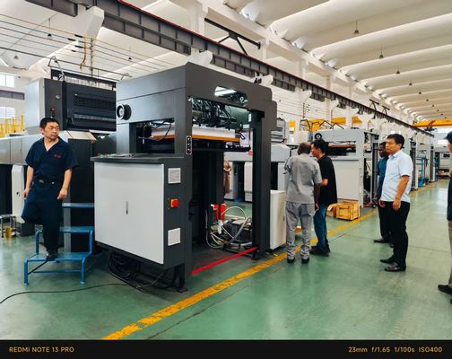 HSS9202 فوليو بيرفيكتور آلة طباعة الكتاب مزدوجة الجانب مع 10000S / H السرعة و 650 * 920mm الحجم الأقصى للورقة