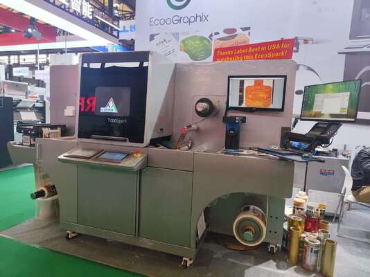 آلة طباعة الورنيش والختم البارد الرقمية للملصقات مقاس 450 مم