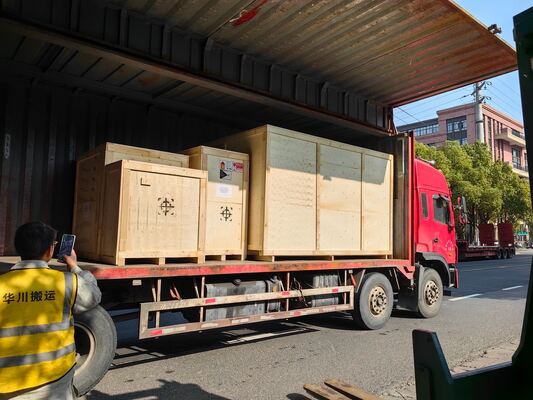 آلة طباعة الورنيش والختم البارد الرقمية للملصقات مقاس 450 مم