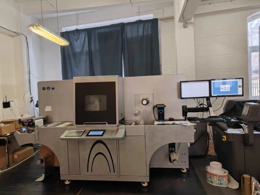 آلة تجميل العلامات الرقمية بدون حاجة إلى لوحة 1440 * 360 دبي وضمان 3 سنوات