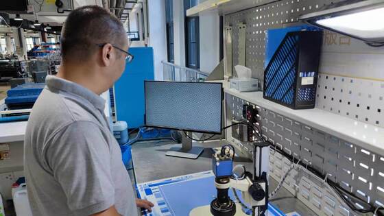 لوح طباعة ECOO-G CTP بانطباع طويل 150,000، ودقة 2400 نقطة في البوصة، وسرعة فرشاة 100 دورة في الدقيقة للطباعة التجارية والصناعية