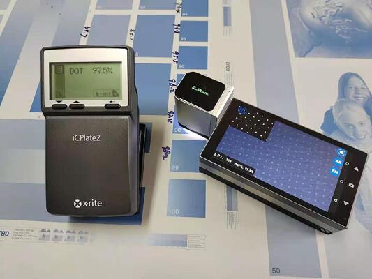 مقياس كثافة ألواح RePlate CTP بشاشة لمس LCD عالية الدقة 720p