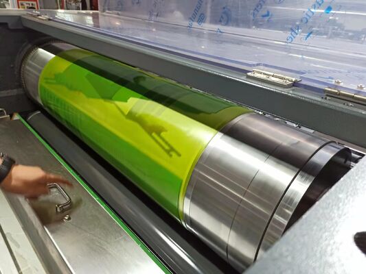 آلة 9500 sph A1 UV Spot Varnishing مع الحجم الأقصى للورق 720x1060mm والسمك 80-500gsm
