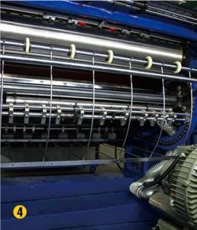 5500pcs / H 620mm التلقائي الأشعة فوق البنفسجية بقعة آلة طلاء بالورنيش