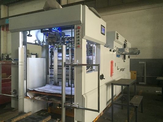 ماكينة قطع مسطحة أوتوماتيكية لتغذية الورق بدون توقف