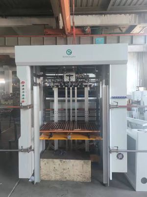 1080x780mm آلة قطع المقطعة مع إزالة النفايات