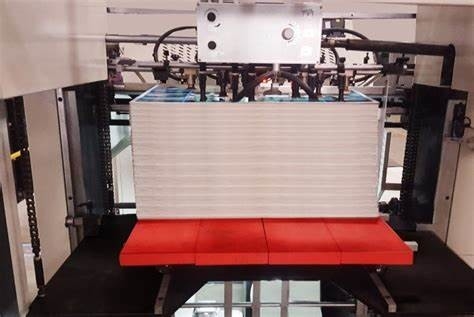 آلة طلاء البقع فوق البنفسجية التلقائية 9000 ورقة / H 730x1060mm